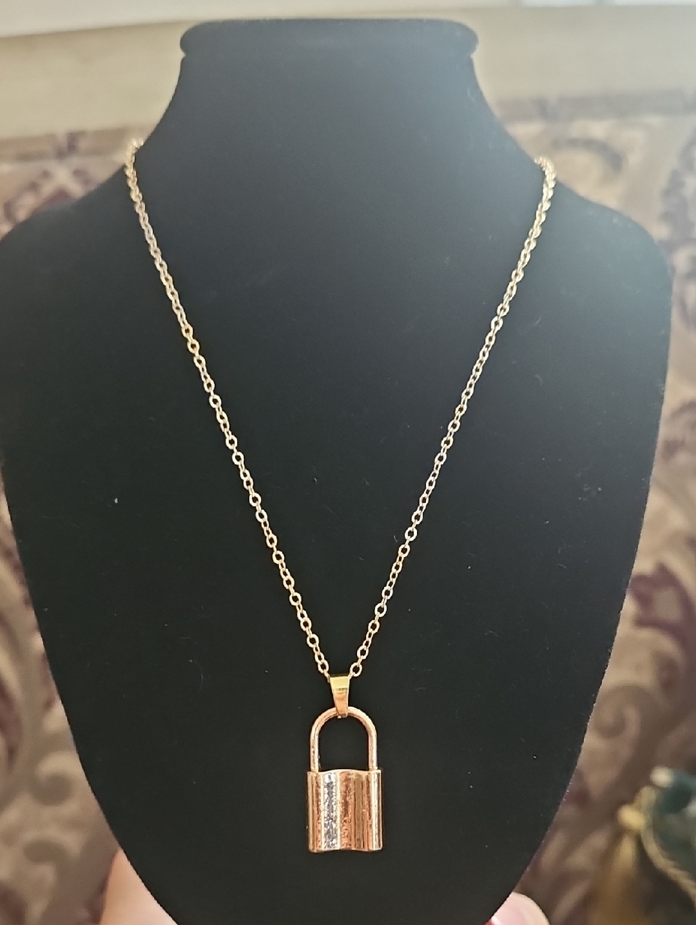 Gold Padlock Pendant Necklace - Unbranded